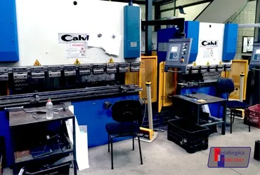 Dobradeiras CNC na fábrica da Metalúrgica Toscano em São Paulo